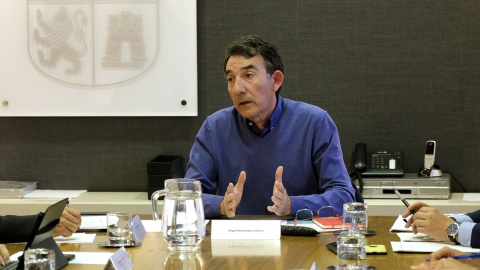 Ángel Hernández durante una reunión del Consejo Asesor de la Memoria Histórica de la Junta de Castilla y León, a 29 de octubre de 2019.