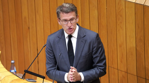 El presidente de la Xunta de Galicia, Alberto Núñez Feijóo, durante el debate del Estado de la Autonomía de Galicia, en el Parlamento gallego, a 13 de octubre de 2021,.