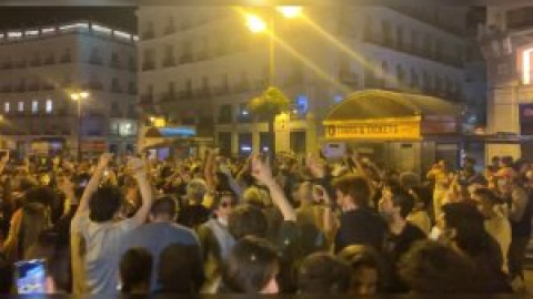 "No tengo palabras": Madrid, Barcelona... las calles se inundan de gente de fiesta tras terminar oficialmente el estado de alarma