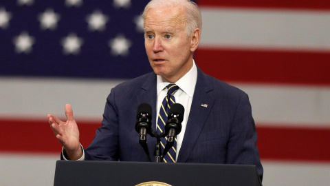 El presidente Joe Biden pronuncia comentarios sobre el fortalecimiento de las cadenas de suministro, la revitalización de la fabricación estadounidense y la creación de empleos sindicales bien remunerados a través de la Ley de infraestructura bipartid