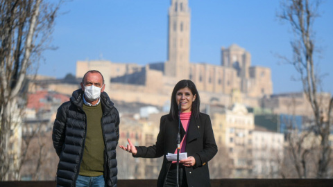 La portaveu d'ERC, Marta Vilalta, i el paer en cap de Lleida Miquel Pueyo, en l'acte d'aquest dissabte.