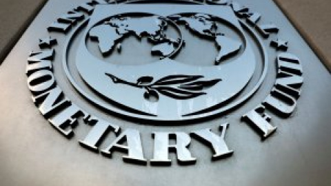 El FMI insta a los países a gastar "los miles de millones que sean necesarios" para acabar con la covid-19