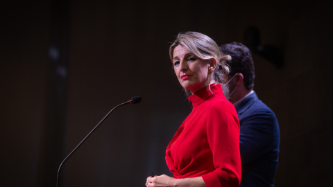 La vicepresidenta segunda del Gobierno y ministra de Trabajo y Economía Social, Yolanda Díaz, comparece en el auditorio del edificio corporativo de Seat, a 27 de enero de 2022, en Martorell, Barcelona, Cataluña