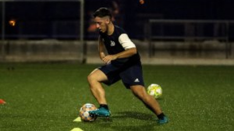 Álex Alcaide, delantero trans: "El fútbol es un deporte muy machista"