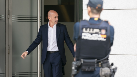 El expresidente de la RFEF Luis Rubiales a la salida de la Audiencia Nacional, a 15 de septiembre de 2023.