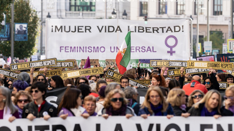 02/08/2024 Miles de mujeres durante una manifestación por el 25N en Madrid. Foto de archivo.