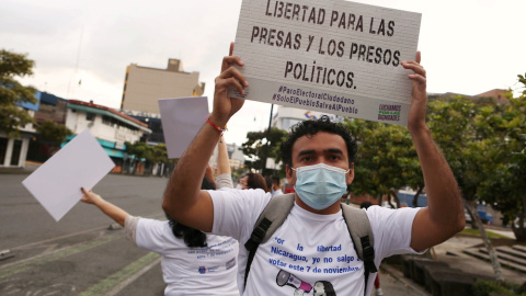 Manifestación de hace unos días en Costa Rica por la libertad de los presos políticos de Nicaragua.