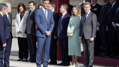 Pedro Sánchez, Alberto Núñez Feijóo o el presidente del CGPJ, Vicente Guilarte, junto a otras autoridades el pasado 8 de mayo.