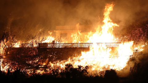 Incendio producido en la localidad siciliana de Trapani, a 28 de agosto de 2023.