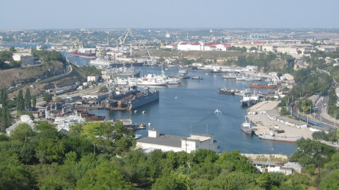 Fotografía del puerto de Sebastopol.