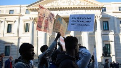 Freno a la extrema derecha en el Congreso: la regularización de 500.000 migrantes sigue su tramitación