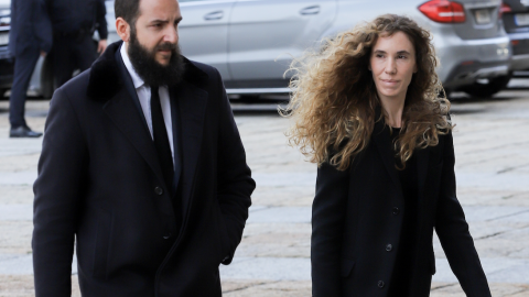 Imagen de archivo de Borja Thyssen y Blanca Cuesta a la entrada del funeral celebrado por doña Pilar de Borbón en el Monasterio de El Escorial.