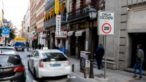 Las restricciones al tráfico en torno a las escuelas de Madrid, la gran promesa incumplida de Almeida