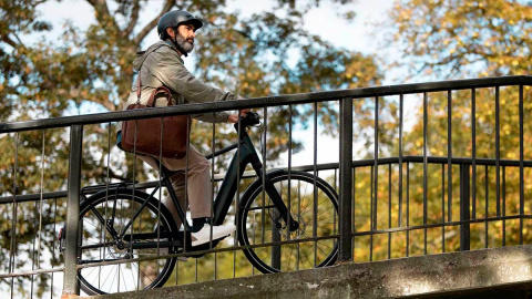 Llega la primera bicicleta eléctrica con cambio automático de Decathlon