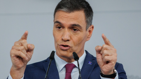 El presidente del Gobierno en funciones, Pedro Sánchez, ofrece una rueda de prensa en Moncloa.