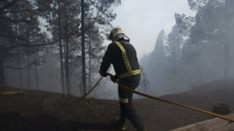 Canarias registra niveles históricos de emisiones de CO2 por el incendio en Tenerife