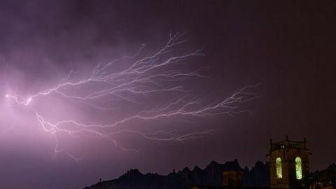 Llamp fotografiat al Delta de l’Ebre pel Lightning Research Group i la xarxa eLMA