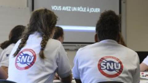 Disciplina y patriotismo: así es el servicio civil voluntario para menores franceses que Macron medita hacer obligatorio