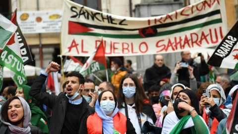 Imagen de archivo de una manifestación en marzo de 2022 frente al Ministerio de Asuntos Exteriores, en Madrid (España), tras el giro adoptado por el Gobierno de Pedro Sánchez en la política con respecto al Sáhara Occidental