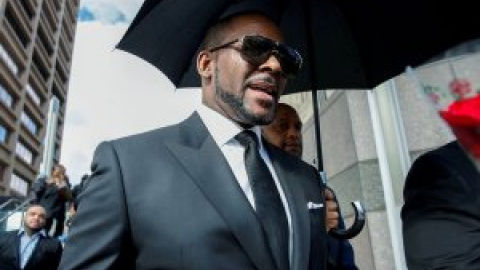 El cantante R. Kelly, condenado a 30 años de cárcel por abusos y tráfico sexual