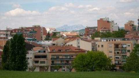 Detienen a cinco menores por una agresión sexual en un instituto de Rubí (Barcelona)