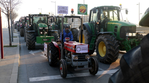 Marxa lenta de tractors a Lleida, aquest divendres, contra la plaga de conills.