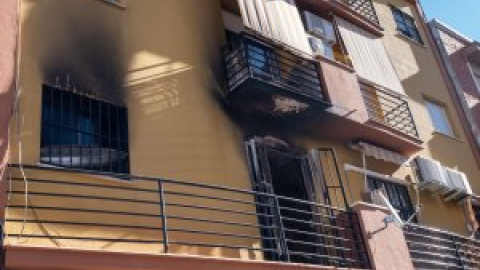 Mueren tres estudiantes en un incendio en una vivienda de Huelva