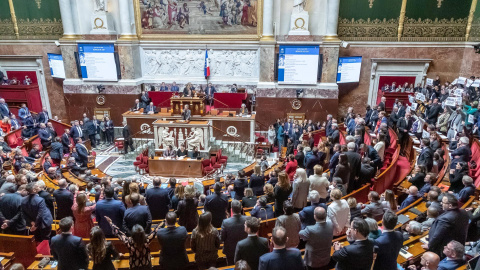 Vista general de la Asamblea Nacional francesa durante el discurso de la primera ministra en el debate sobre la reforma de las pensiones este jueves 16 de marzo de 2023.