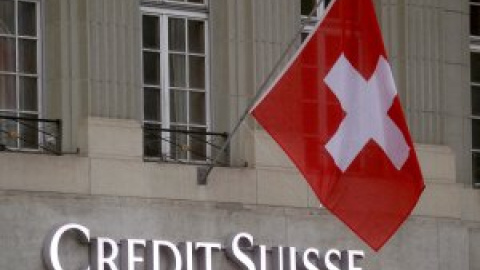 Credit Suisse, el banco suizo golpeado por los escándalos que no logra levantar cabeza