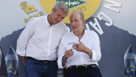 3/10/23 El Rey Juan Carlos junto al presidente de la Xunta de Galicia Alfonso Rueda, el pasado domingo en Sanxenxo.