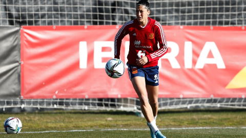 Fotografía de archivo de Jenni Hermoso durante un entrenamiento con la selección española, a 15 de febrero de 2022.