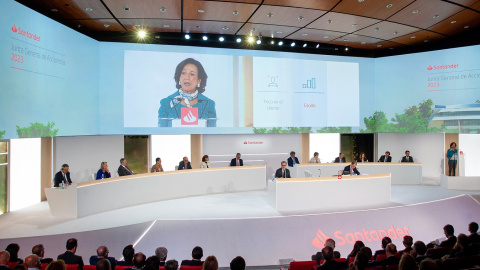 Vista de la junta de accionistas del Banco Santander, durante la intervención de su presidenta, Ana Botín.