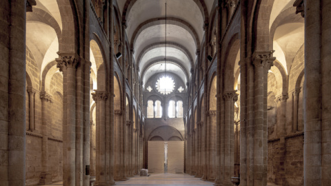 11/10/23 Interior de una de las naves de la Catedral de Santiago.