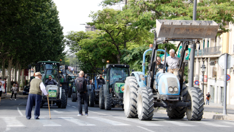 9-5-2023 Tractorada d'UP arribant a la subdelegació del Govern espanyol a Lleida