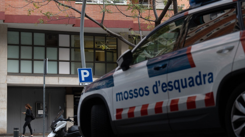 Un coche de los Mossos d'Esquadra en Barcelona, a 16 de octubre de 2023.