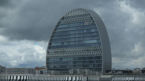 Edificio de la sede de BBVA en la zona norte de Madrid, conocido como ‘La Vela’. E.P./Isabel Infantes