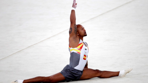 Rayderley Zapata durante su ejercicio en la final de suelo.