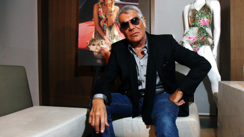 El diseñador Roberto Cavalli posa para una foto en Sidney (Australia), a 30 de octubre de 2012 (Archivo).