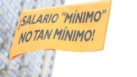 La precariedad se extiende en Andalucía: un 10% más de trabajadores que hace diez años ganan por debajo del SMI