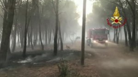 Gran incendio arrasa con la isla de Cerdeña