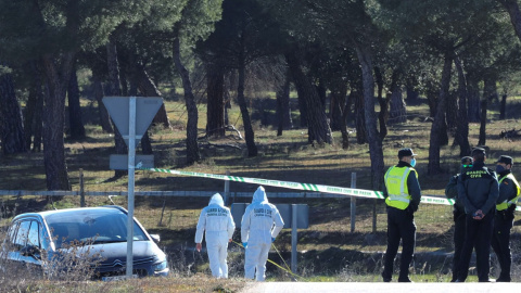 05/02/2022 Efectivos de la Guardia Civil controlan el acceso a la zona donde se ha encontrado un cuerpo que podría corresponder a la joven Esther López, de 35 años, desaparecida en Traspinedo (Valladolid)