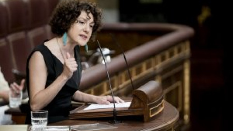 Comuns pide a los diputados de Podemos que renuncien a su acta