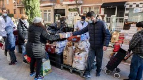 Las colas del hambre crecen por la inflación y el desabastecimiento