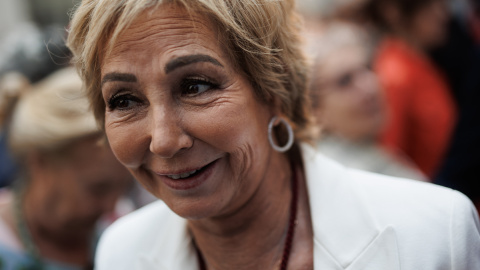 La presentadora Ana Rosa Quintana recibe la medalla de Honor de la ciudad, en el Palacio de Cibeles a 15 de mayo de 2023, en Madrid.