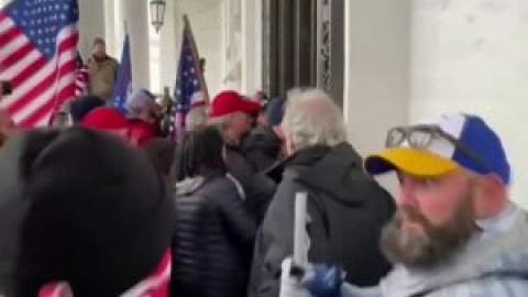 Joe Biden acusa a Donald Trump del asalto al Capitolio en su primer aniversario