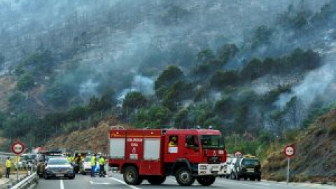 El incendio declarado en Ávila deja ya 900 hectáreas afectadas pero el control de las llamas está "próximo"