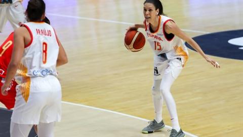 Foto de archivo. Anna Cruz jugando un partido amistoso de preparación para el Eurobasket 2021.