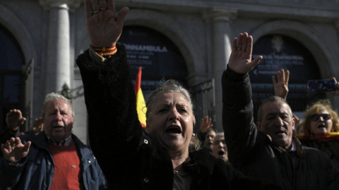 Un grupo de franquistas durante un acto por el aniversario de la muerte del dictador.