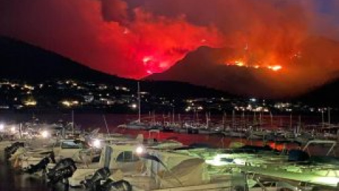 L'incendi de Llançà devasta centenars d'hectàrees fora de control i provoca 350 evacuats i alguns bombers ferits lleus