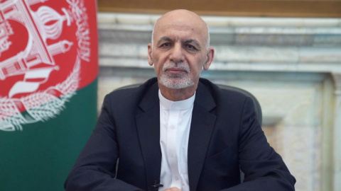 El El presidente de Afganistán, Ashraf Ghani, se dirige a la nación en un mensaje en Kabul, Afganistán, epresidente de Afganistán, Ashraf Ghani, se dirige a la nación en un mensaje en Kabul, Afganistán, el 14 de agosto de 2021. Palacio presidencial 